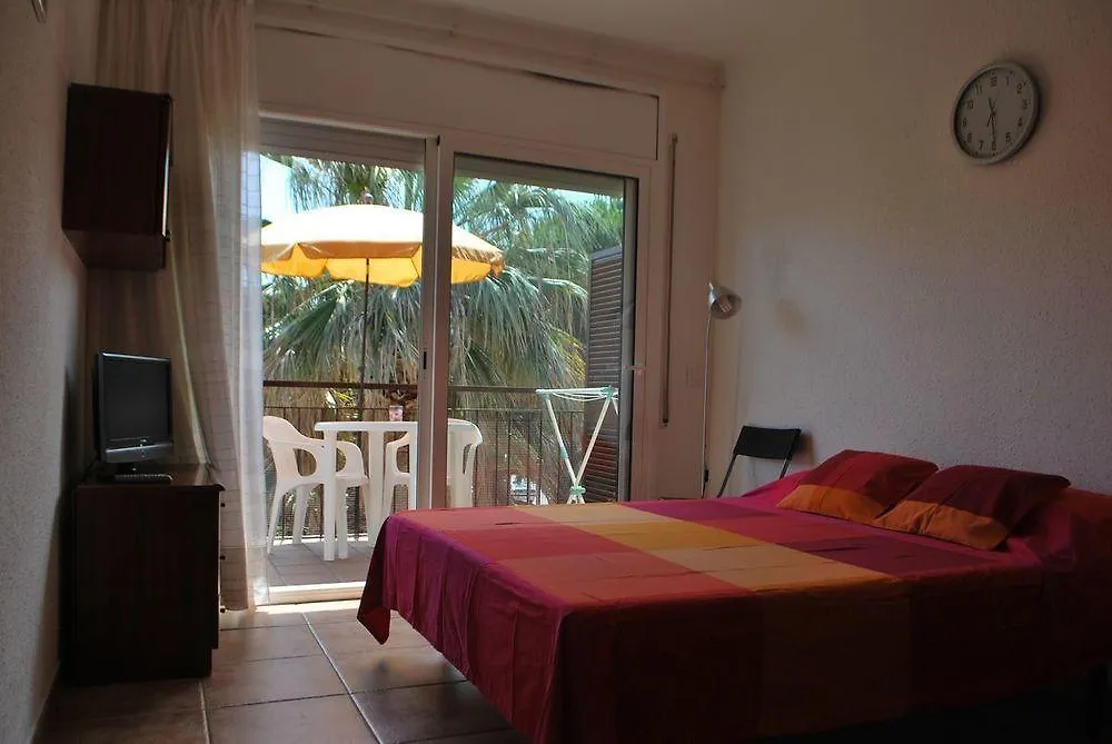 Apartamentos Les Palmeres 플라티야 다로 0*,