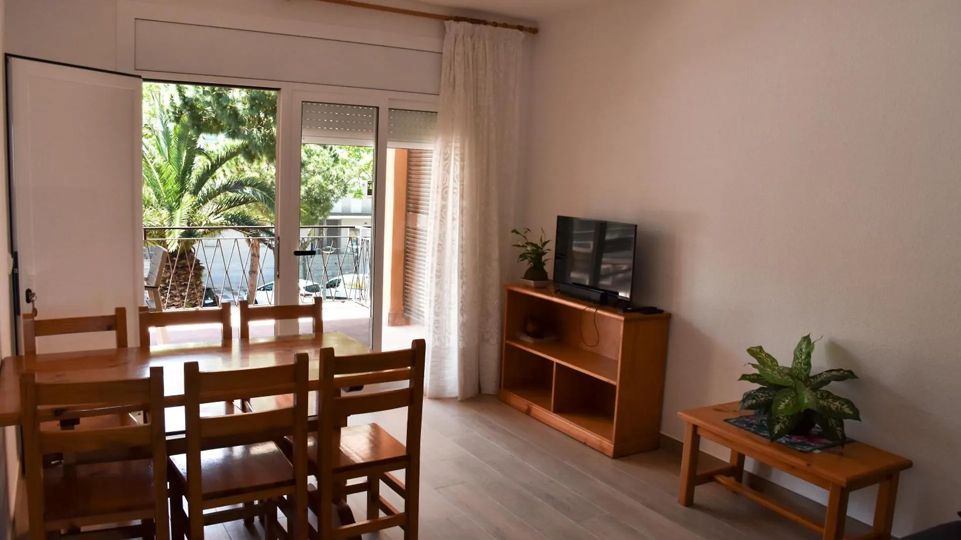 Apartamentos Les Palmeres Platja d'Aro