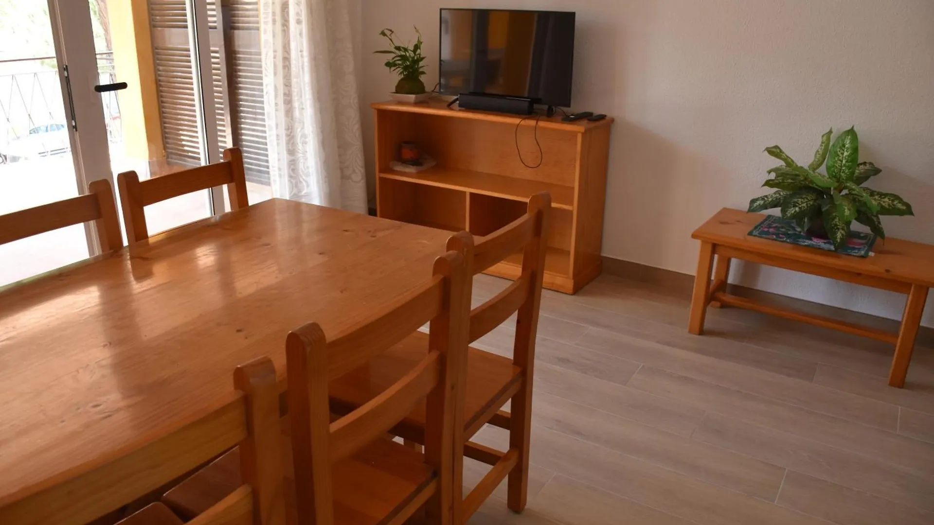 Apartamentos Les Palmeres 플라티야 다로 0*,  스페인