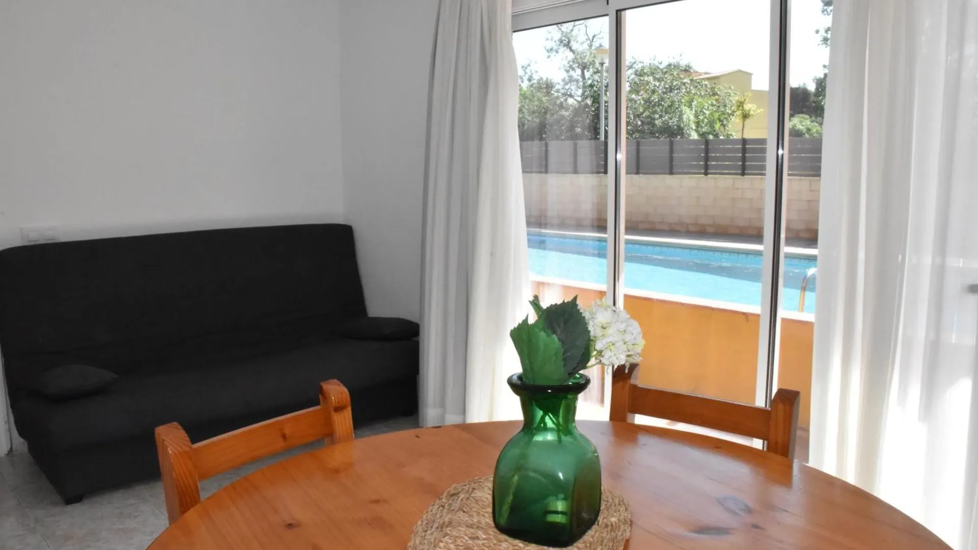 Apartamentos Les Palmeres Platja d'Aro  0*,