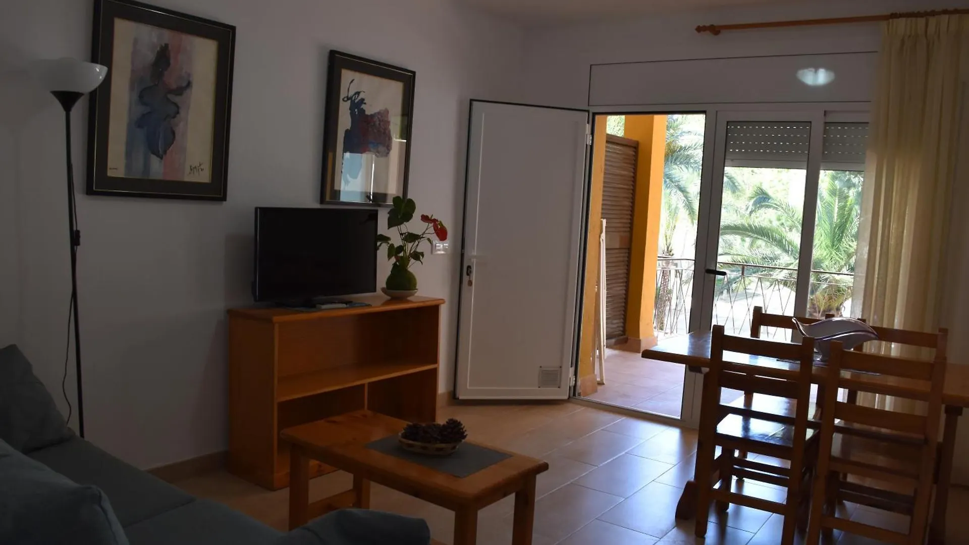 Apartamentos Les Palmeres Platja d'Aro 0*,  Spain